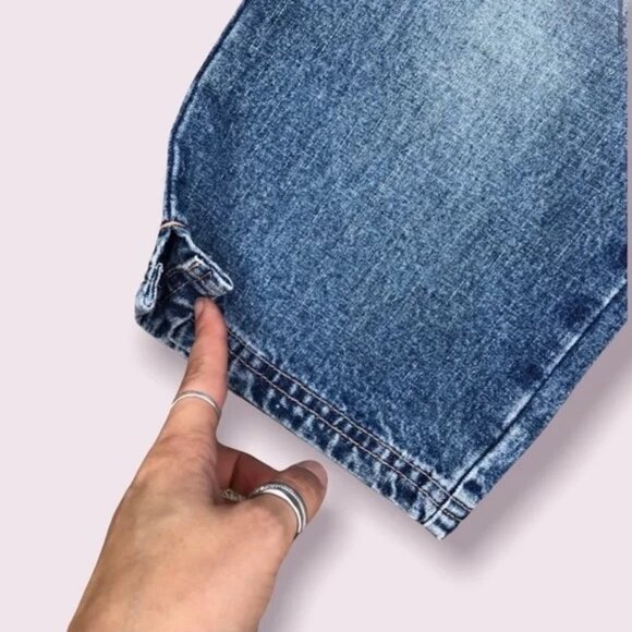 🌸 Vintage Y2K LA Blues Rhinestone Capri Jeans Sz 4 Mid Rise 100% Cotton 🌸 - Picture 3 of 8